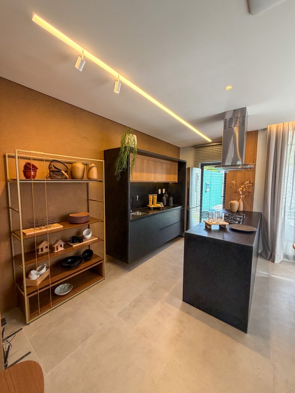 DUPLEX EM CONDOMÍNIO