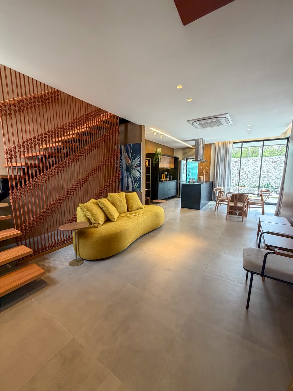 DUPLEX EM CONDOMÍNIO