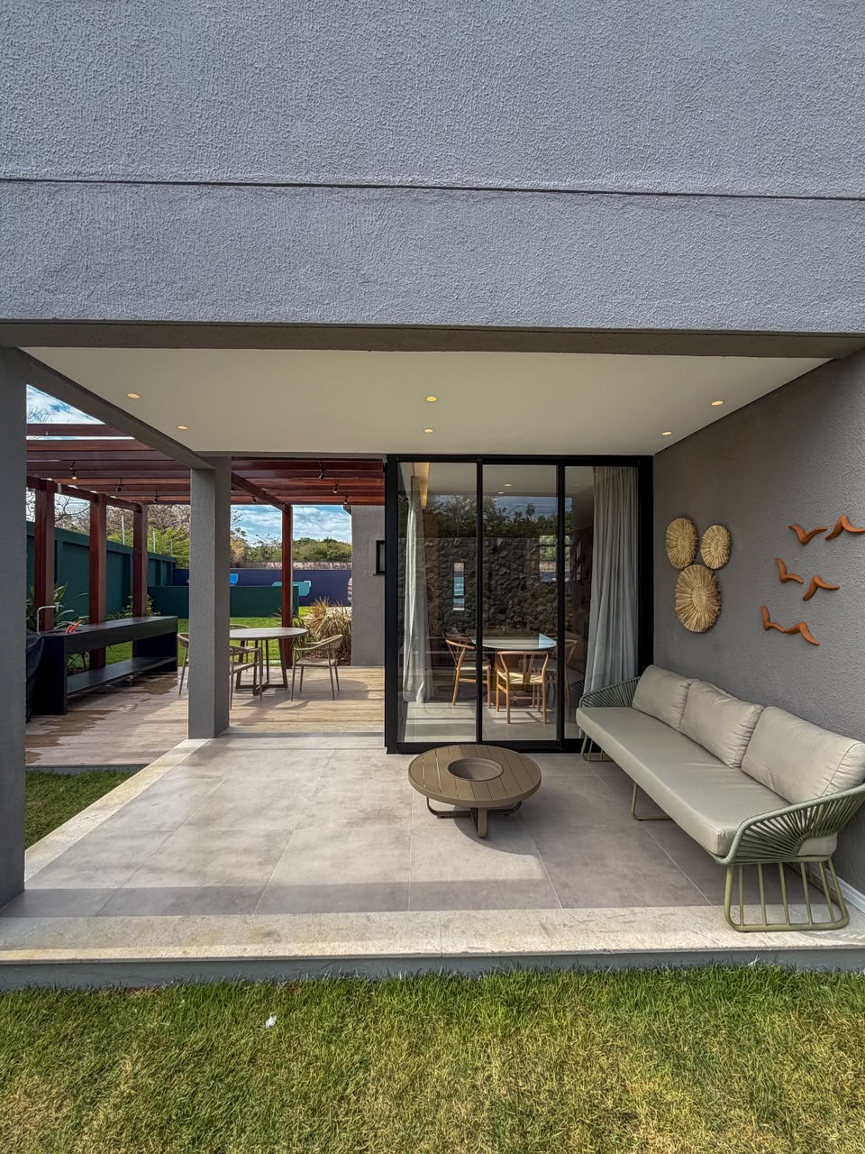 DUPLEX EM CONDOMÍNIO