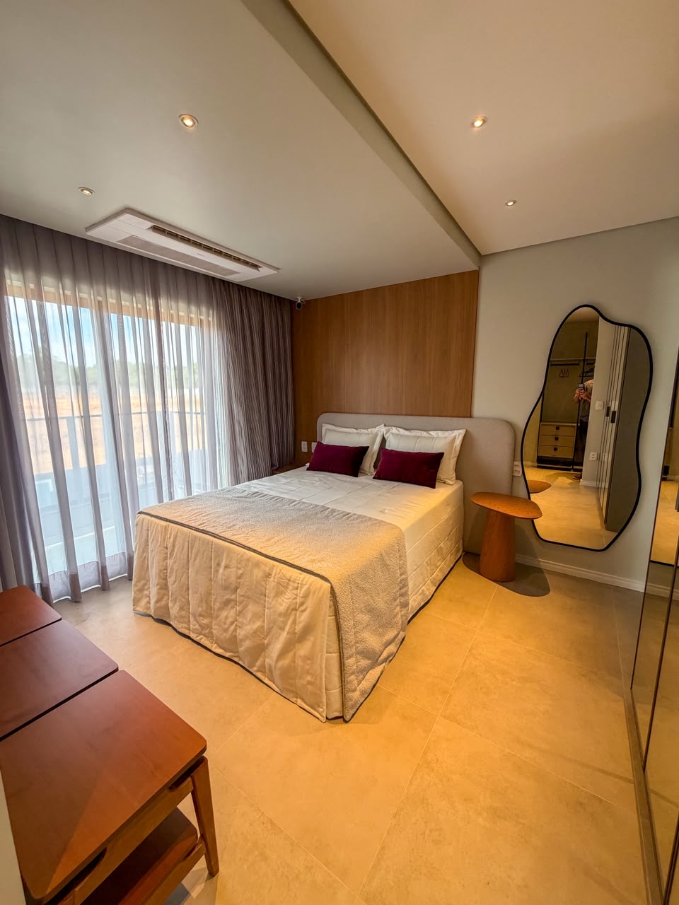 DUPLEX EM CONDOMÍNIO