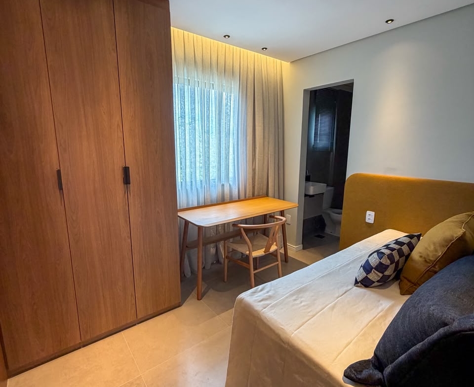 DUPLEX EM CONDOMÍNIO