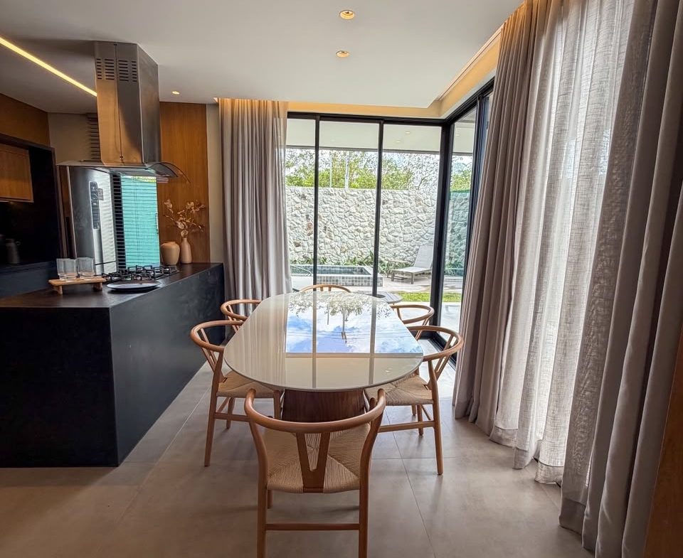 DUPLEX EM CONDOMÍNIO
