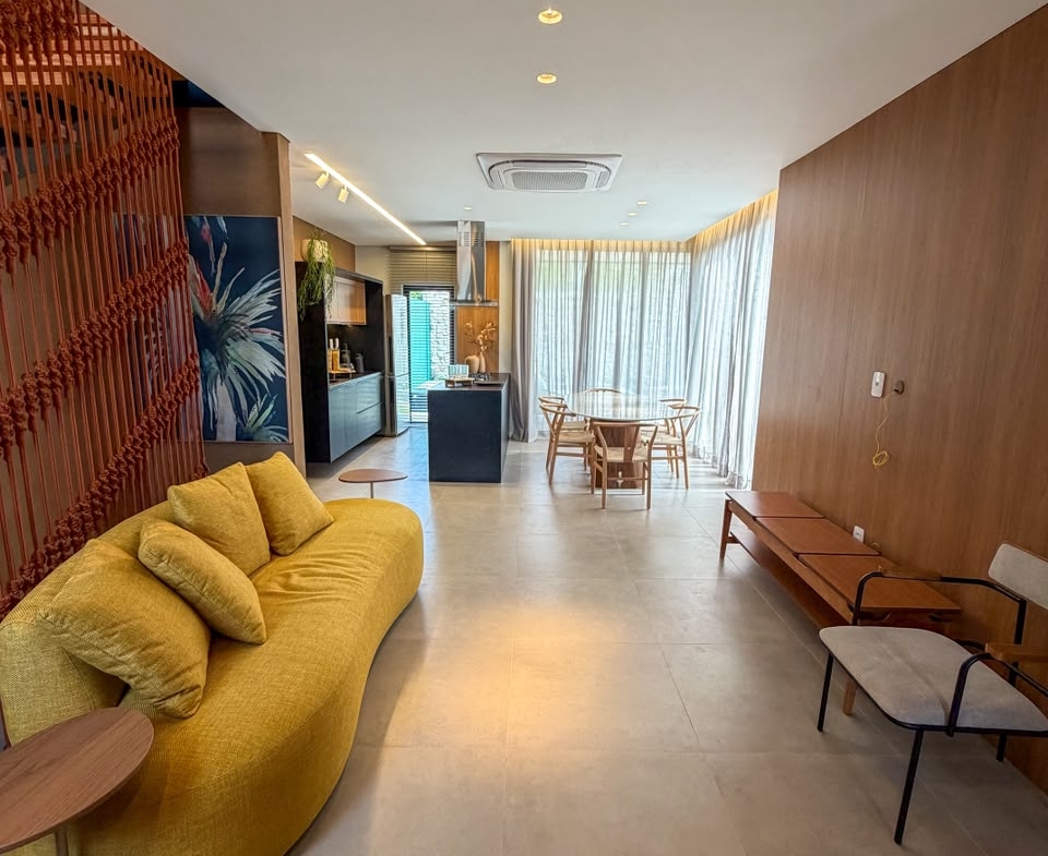DUPLEX EM CONDOMÍNIO
