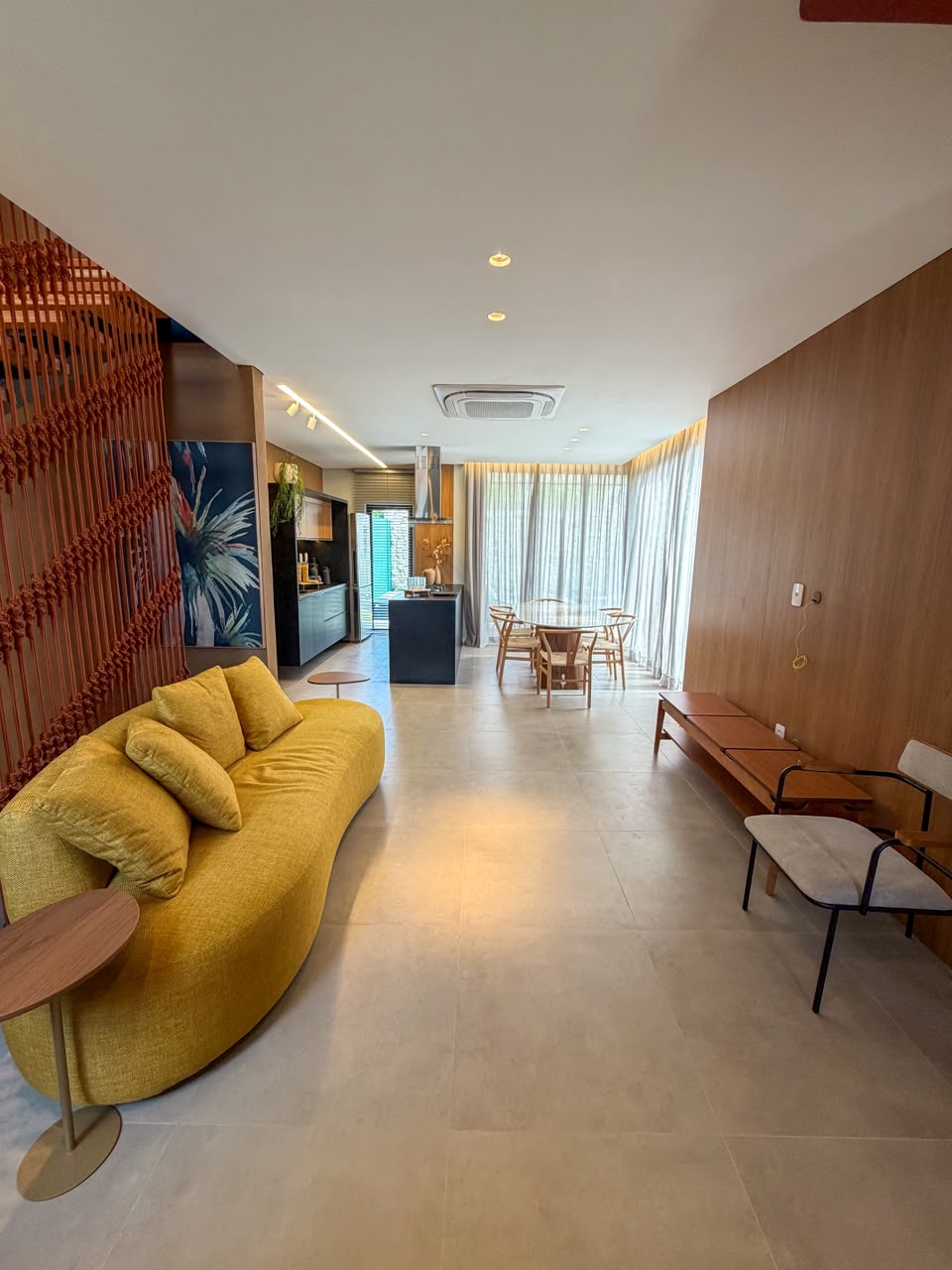 DUPLEX EM CONDOMÍNIO