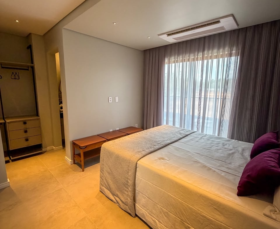 DUPLEX EM CONDOMÍNIO