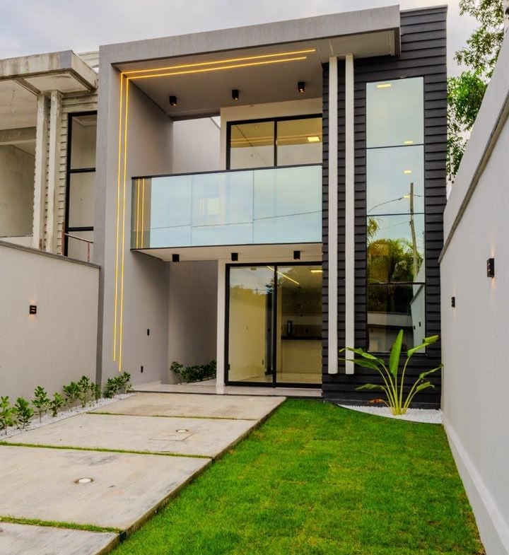 DUPLEX EM RUA PRIVATIVA