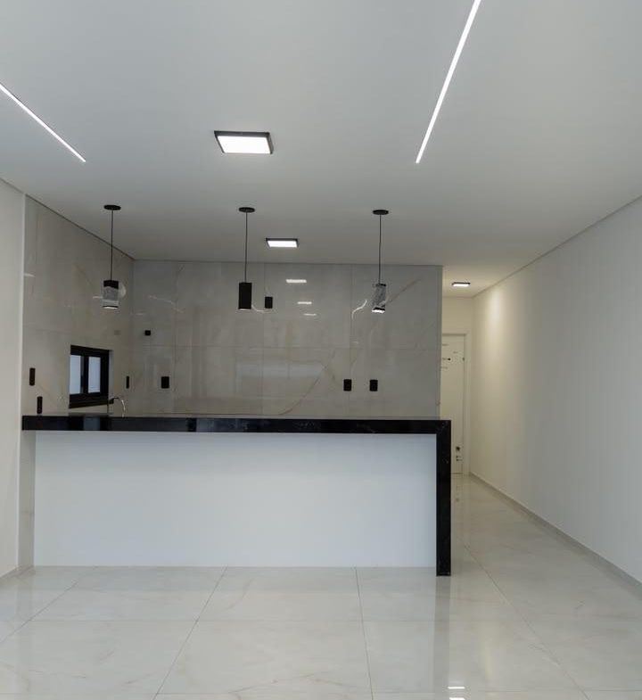 DUPLEX EM RUA PRIVATIVA