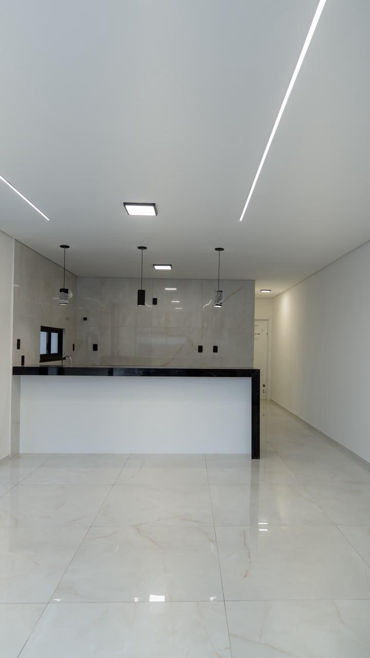 DUPLEX EM RUA PRIVATIVA