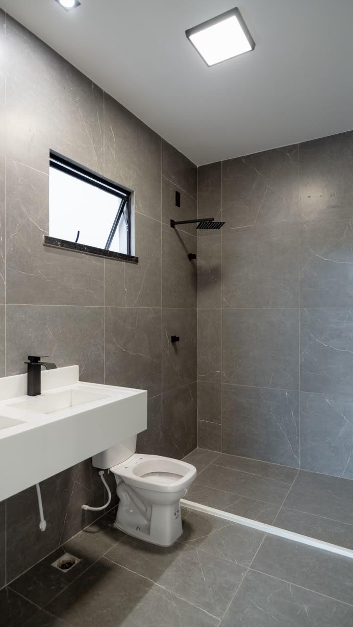 DUPLEX EM RUA PRIVATIVA