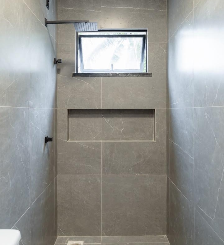 DUPLEX EM RUA PRIVATIVA