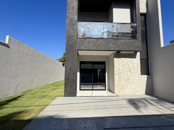 DUPLEX – EUSÉBIO