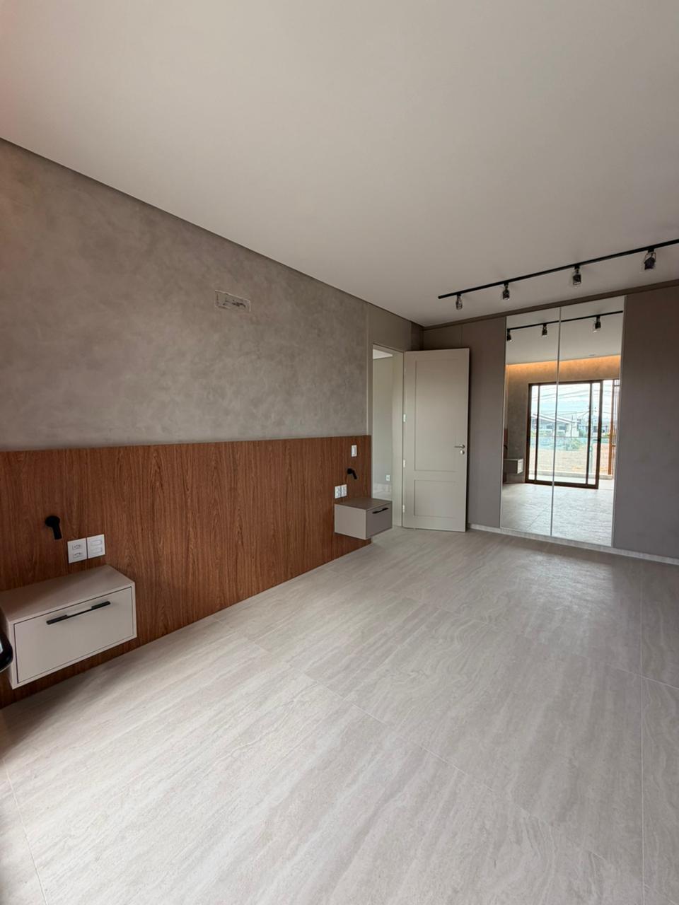 Casa de Alto Padrão – Cidade Alpha