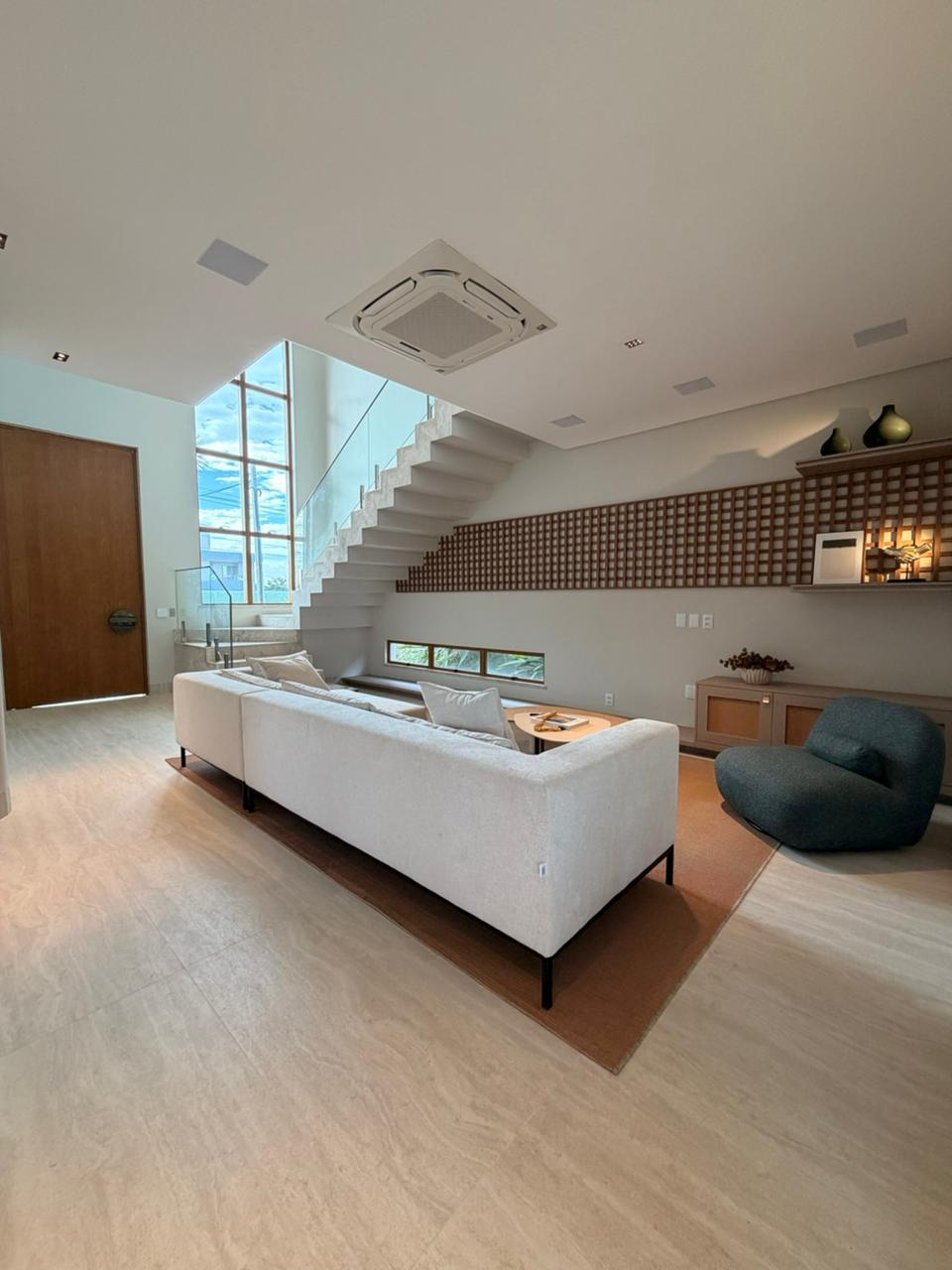 Casa de Alto Padrão – Cidade Alpha
