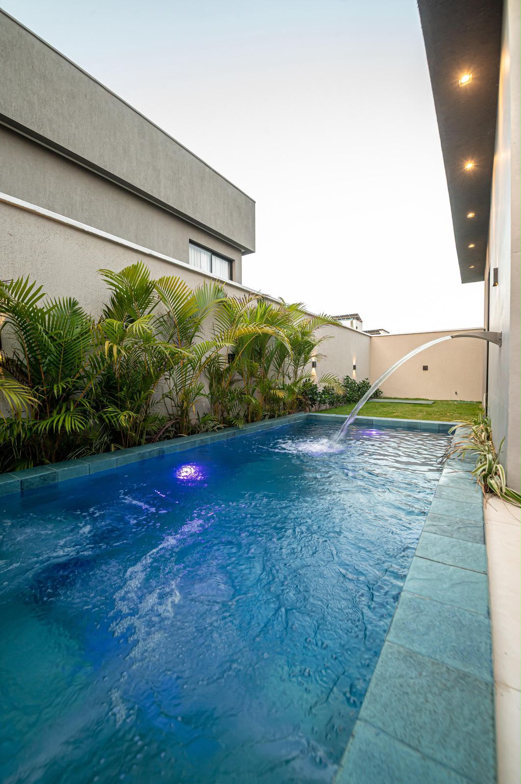 CASA PLANA DE ALTO PADRÃO • PORTEIRA FECHADA – CIDADE ALPHA | TERRAS ALPHAVILLE 