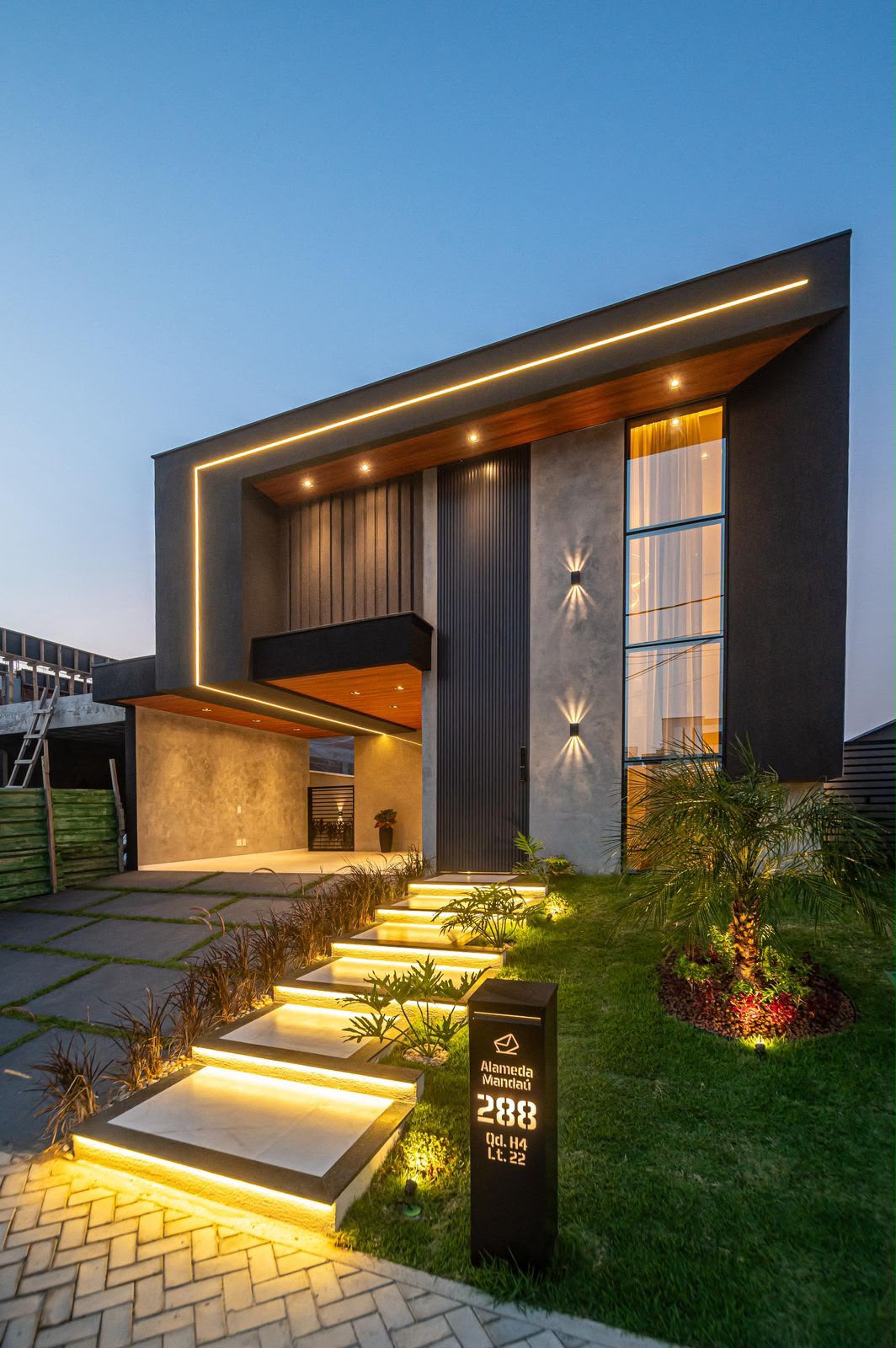 CASA PLANA DE ALTO PADRÃO • PORTEIRA FECHADA – CIDADE ALPHA | TERRAS ALPHAVILLE 
