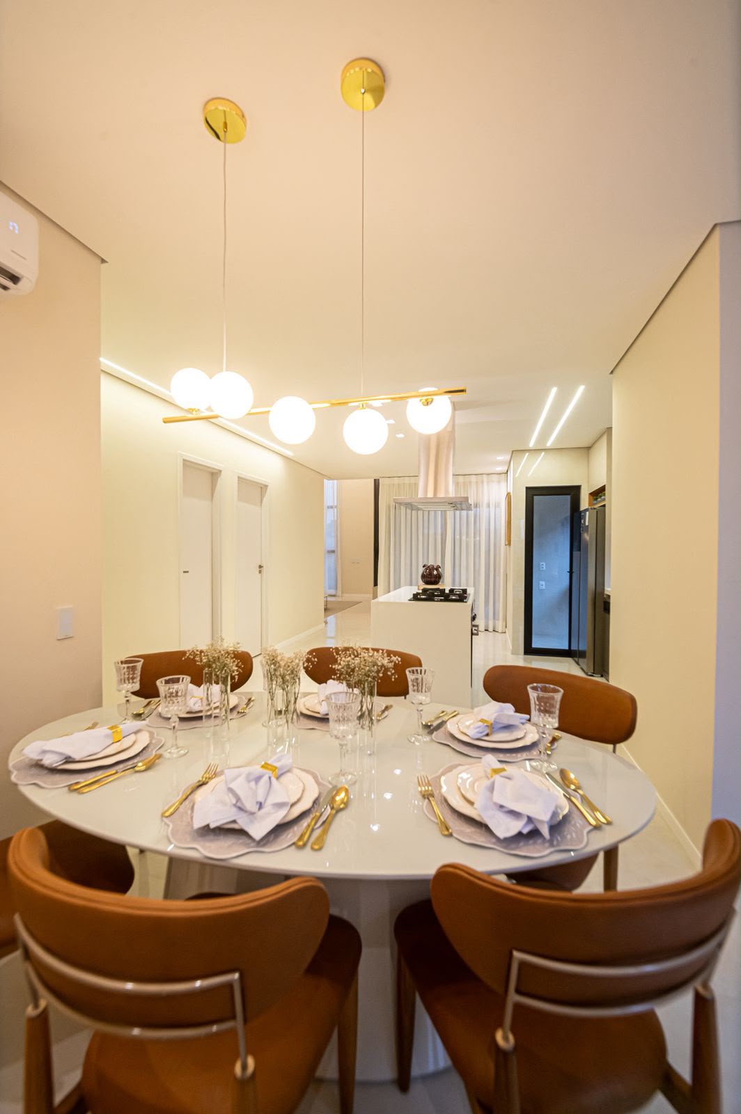 CASA PLANA DE ALTO PADRÃO • PORTEIRA FECHADA – CIDADE ALPHA | TERRAS ALPHAVILLE 