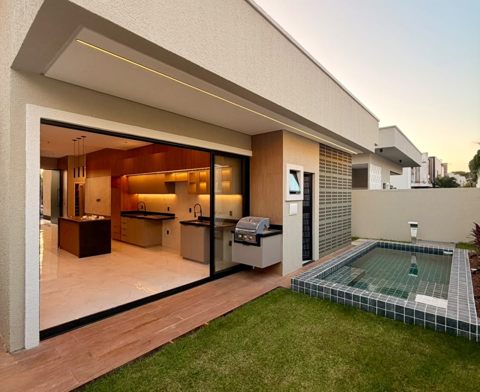 Casa de Alto Padrão com Piscina — Residencial Alphaville Terras, Cidade Alpha