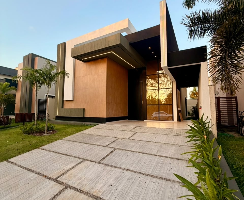 Casa de Alto Padrão com Piscina — Residencial Alphaville Terras, Cidade Alpha
