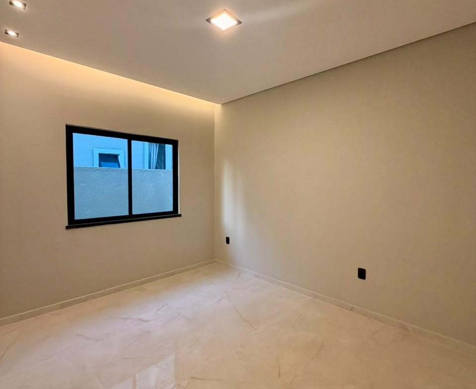 Casa de Alto Padrão com Piscina — Residencial Alphaville Terras, Cidade Alpha