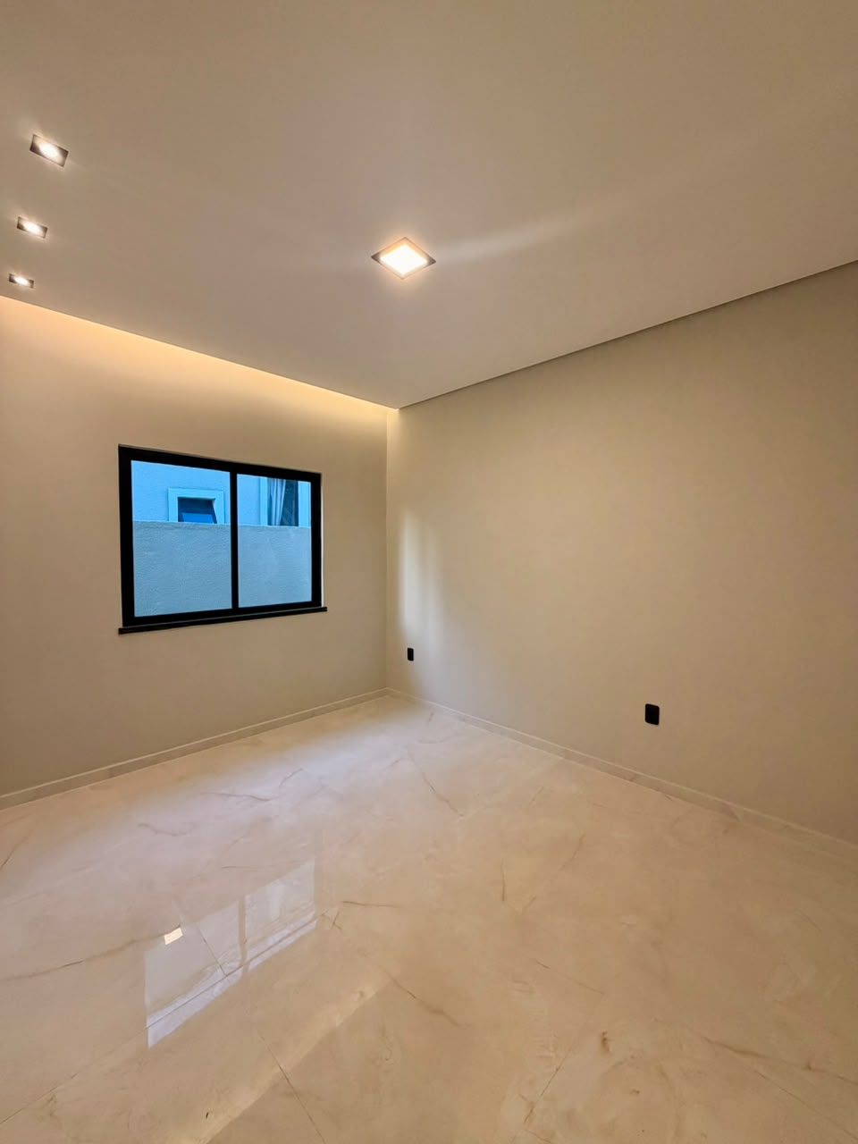 Casa de Alto Padrão com Piscina — Residencial Alphaville Terras, Cidade Alpha
