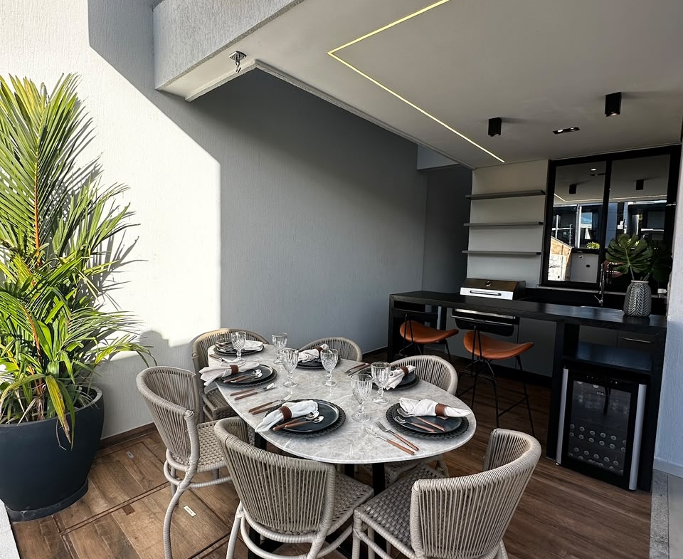 Rua Privativa – Duplex alto padrão – Eusébio.