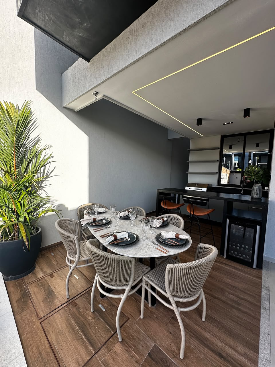 Rua Privativa – Duplex alto padrão – Eusébio.